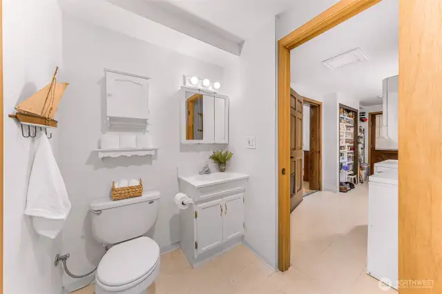 Convienient half bath between the laundry room and the breezeway.