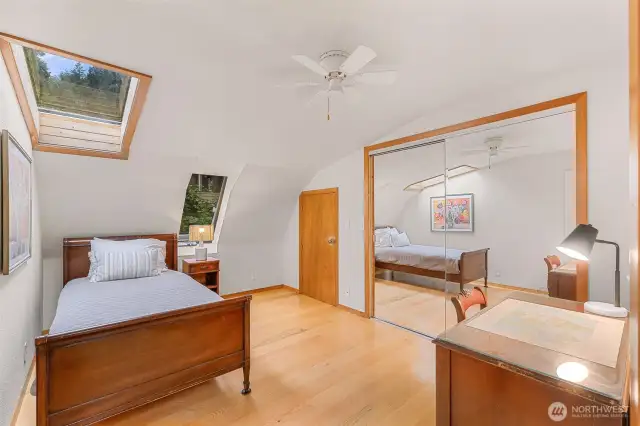 Upstairs bedroom.