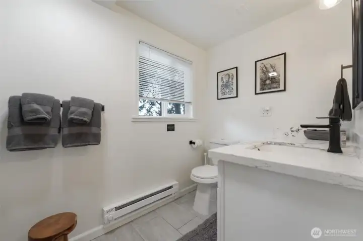 Updated full bathroom.