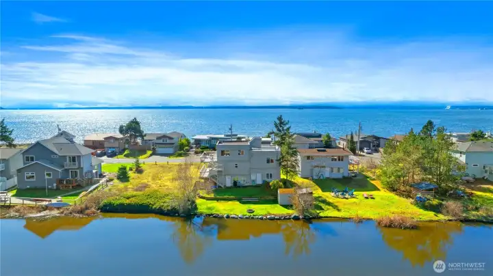 Pond ~ House ~ Beach ~ Sound