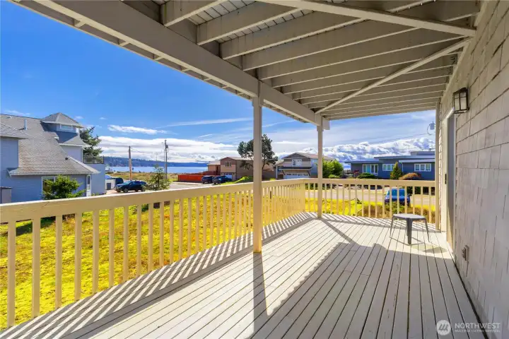 Primary bedroom deck