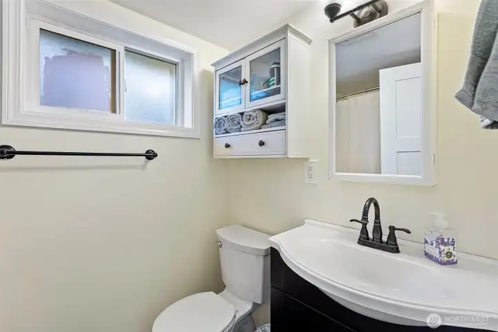 Updated downstairs full bathroom