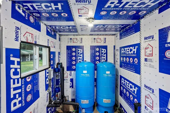 Newly insulated well house w/ new pump and tank valves