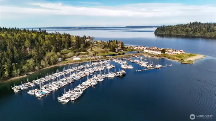 ort Ludlow marina on Ludlow Bay, provides protected moorage and direct access to Admiralty Inlet and out to sea.