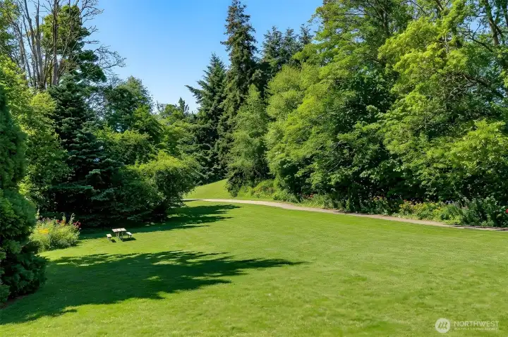 Park like grounds are meticulously maintained