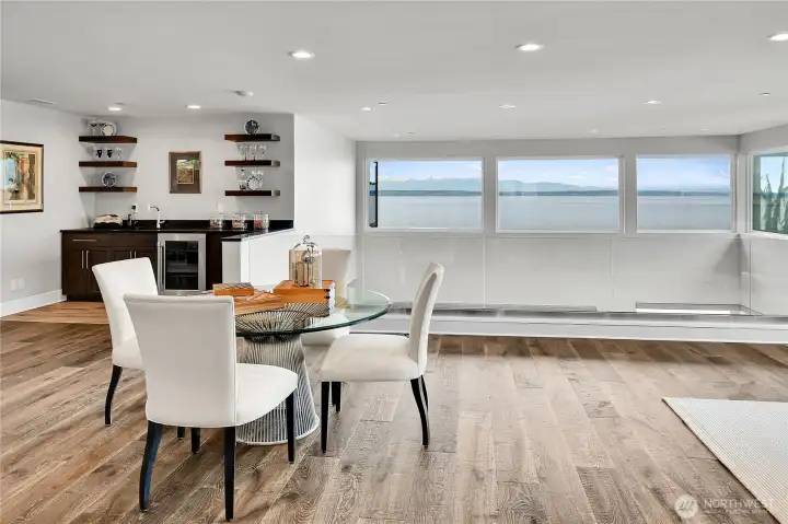 Complete with wet bar and beverage center Complete with wet bar and beverage center