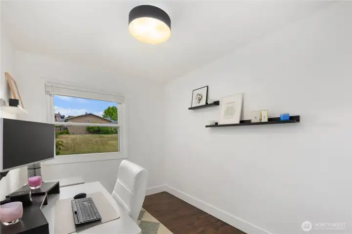 Second bedroom/office