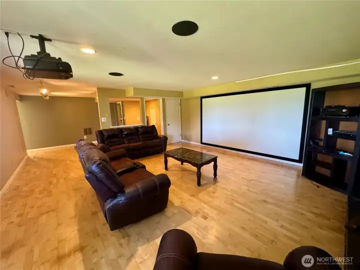 Theater entertainment/family room