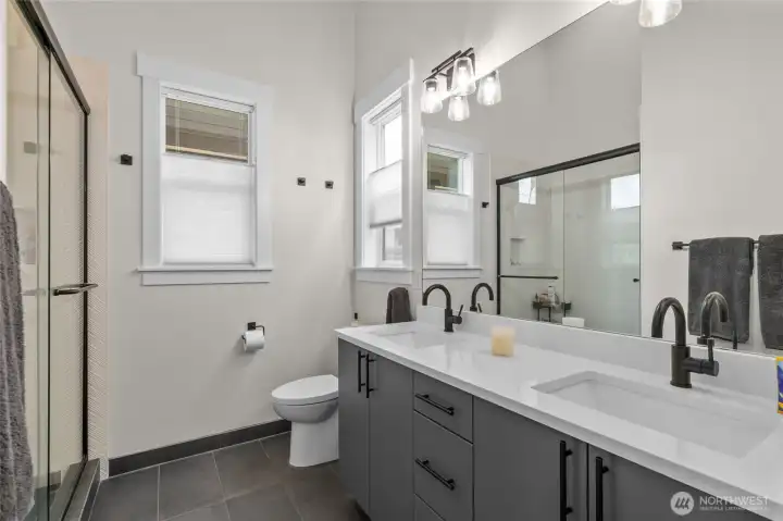 Master bathroom Master bathroom