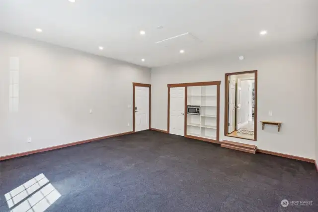 Huge converted garage bedroom has a seperate entrance and offers house-hacking potential