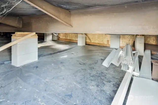 Clean crawlspace