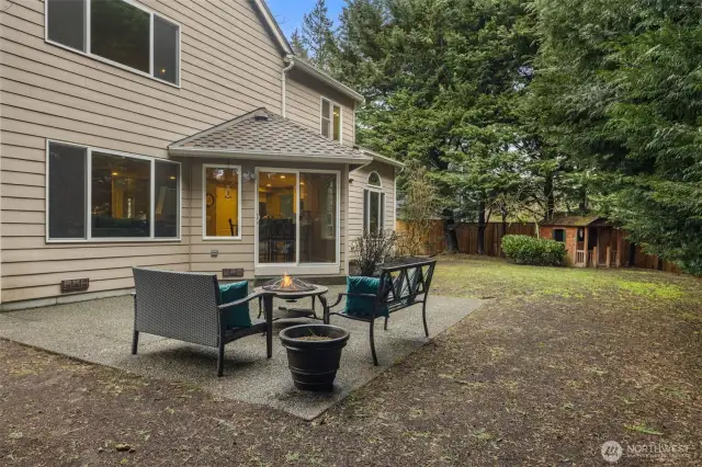 Spacious Backyard Patio perfect for Entertaining