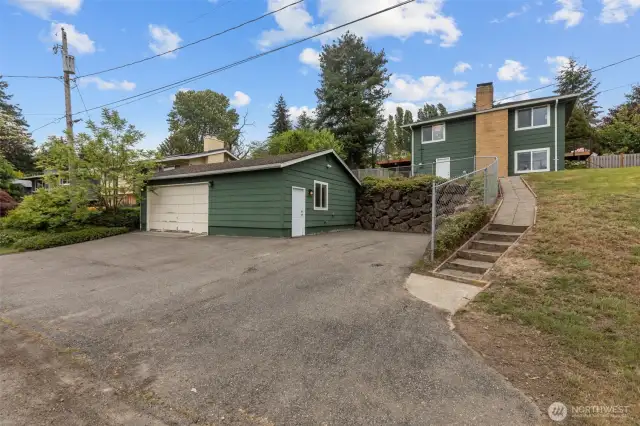 720sf detached  garage/shop. Has water and electricity.