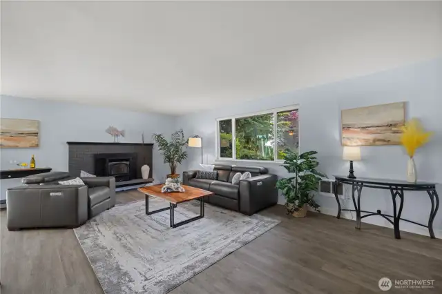 Living room w/ pellet stove