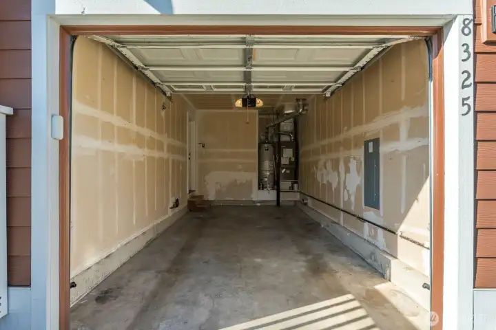 1 Car Garage