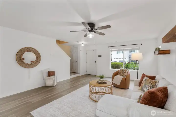 Spacious living room