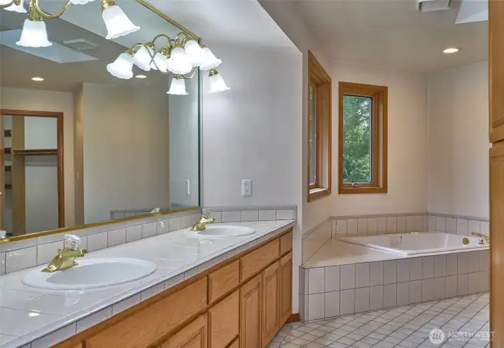 Primary bath