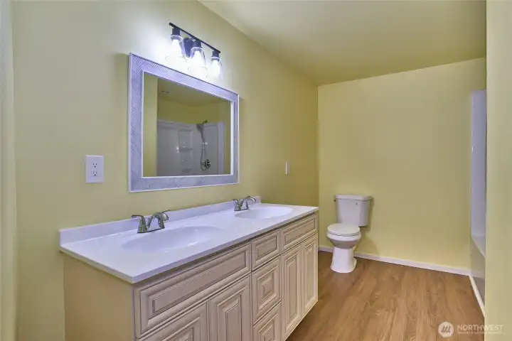 Bathroom downstairs