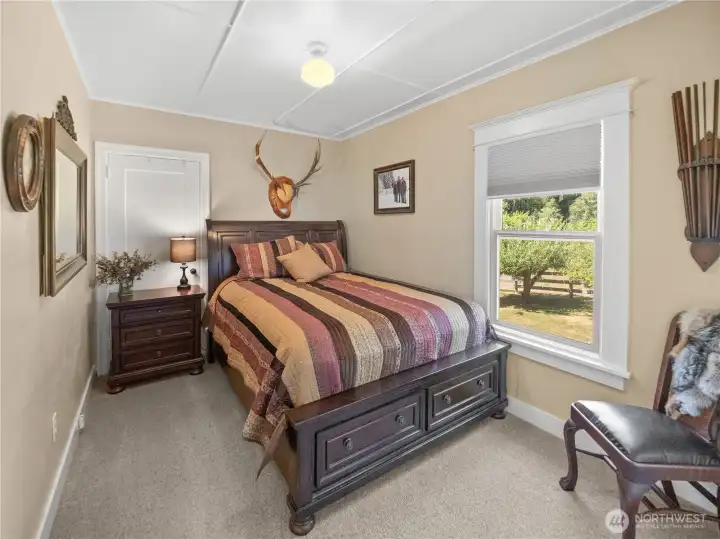 2nd Main floor guest bedroom 2nd Main floor guest bedroom