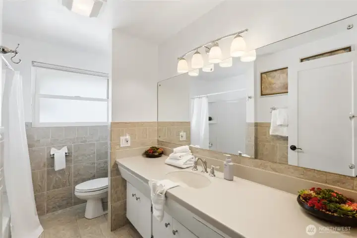 The second full bathroom offers convenience for guests and daily household use. Its layout is functional and easy to maintain.