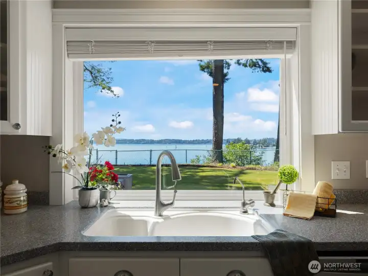Even the kitchen sink has a view. Even the kitchen sink has a view.
