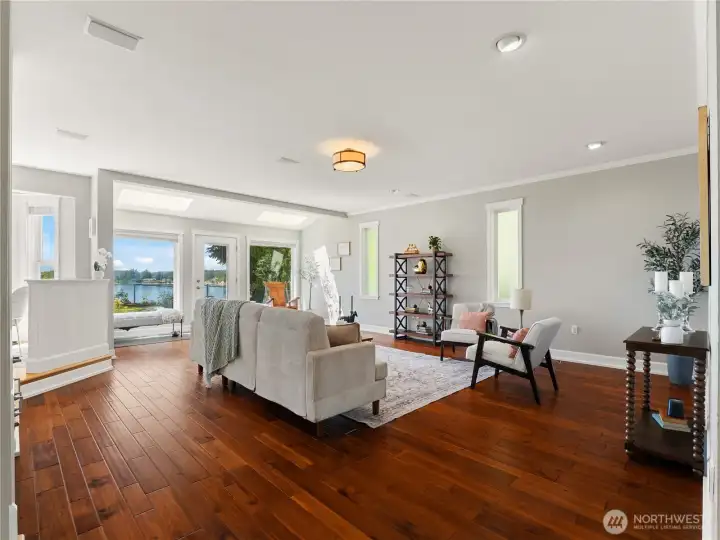 The large sunken living room hold so much and has so many possibilities. The large sunken living room hold so much and has so many possibilities.