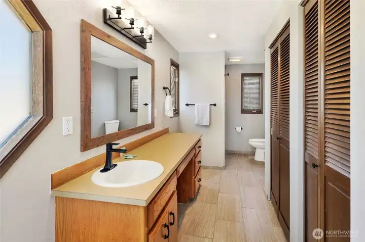 Primary 3/4 Bathroom