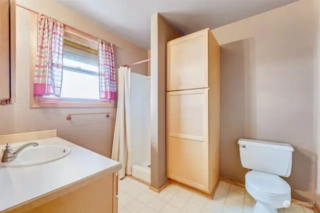 Upstairs bathroom