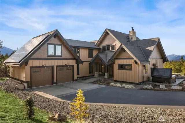 Gorgeous luxury home built by Suncadia builder Swiftwater Custom Homes.