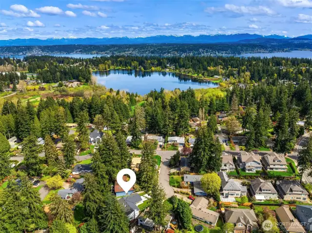 Phantom Lake (0.4 miles)
