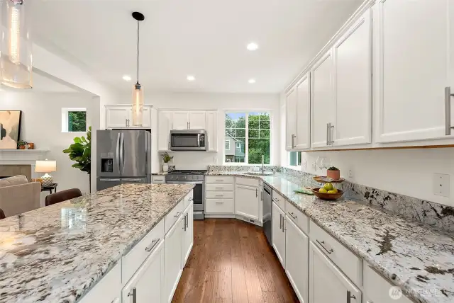 A chef's dream. Who wouldn't want to cook in this kitchen!