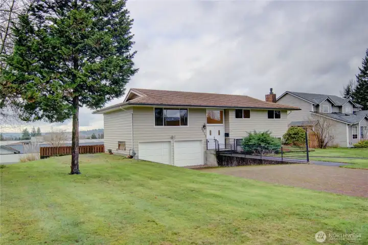 Welcome to 1032 E Robinhood Dr, Arlington WA 98223