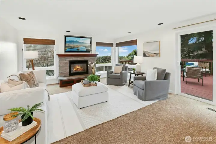 Bonus Room with access to back deck