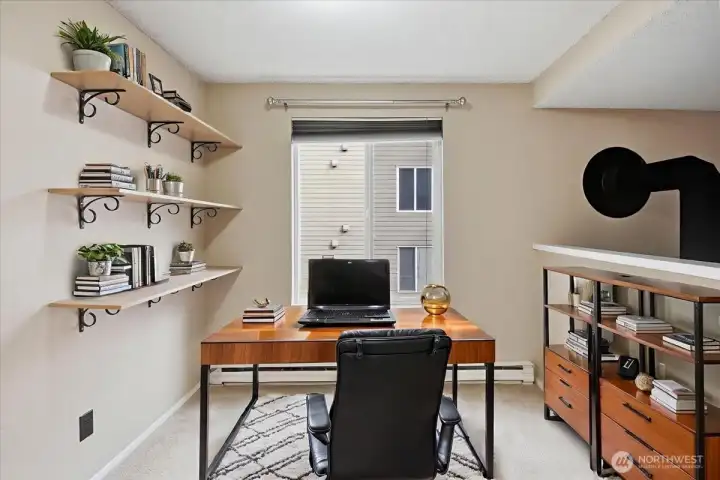 V Staged Dining or Office