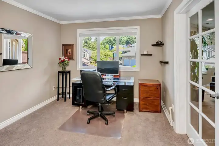 Home office, or potential bedroom. Great are the options to create the spaces you most love to have in a home. Home office, or potential bedroom. Great are the options to create the spaces you most love to have in a home.