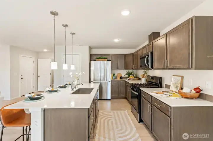 Very Functional Kitchen w/Ample Cabinet Space, Gas Range