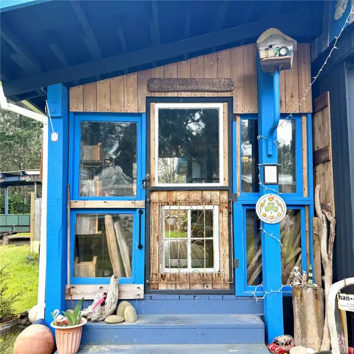 Door to covered porch