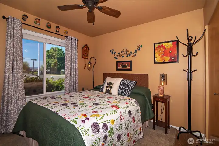 2nd Bedroom