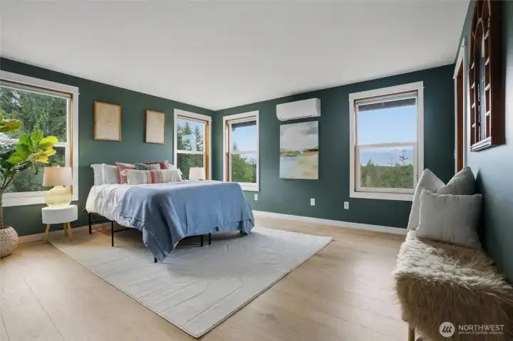 Huge primary bedroom suite Huge primary bedroom suite