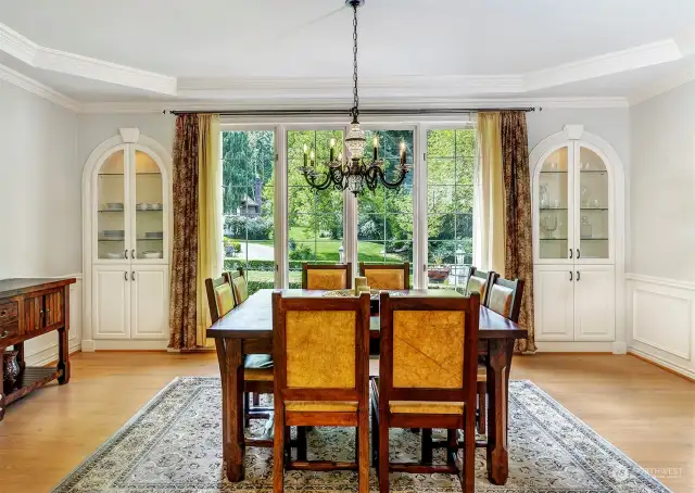 Formal Dining Room Features Lighted Built-In Cabinets.  Attention To Detail Not Seen In Today's Home Construction.