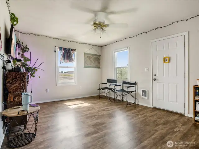 Front Room #3023