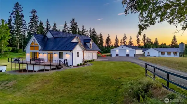 Welcome to 14045 Solberg Road a gated property.