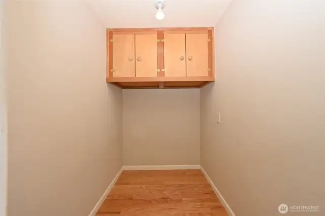 Oversized closet with ample storage options