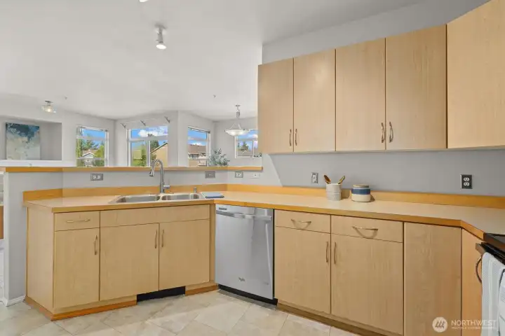 Plenty of cabinet space