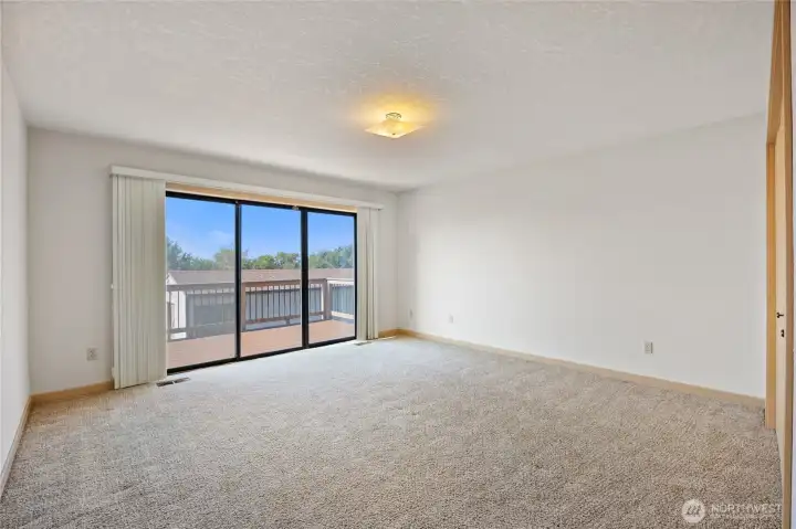 Bedroom 2- Main Floor