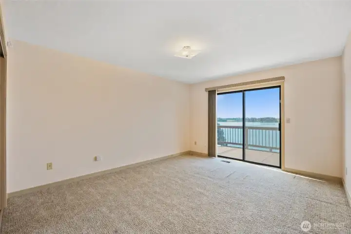 Bedroom 3- Main Floor