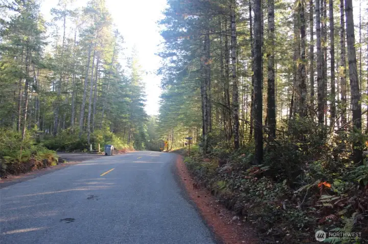 Approaching NE D & J Trl