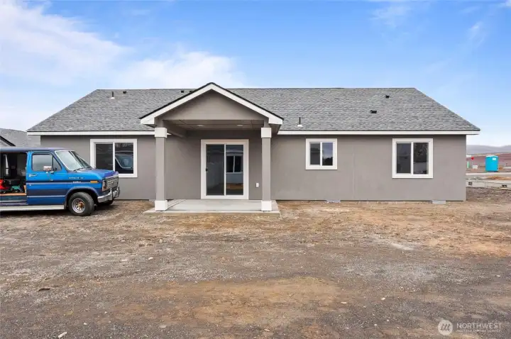 Photo of previously built home. Home may feature additional upgrades not available. Photos/build my vary.