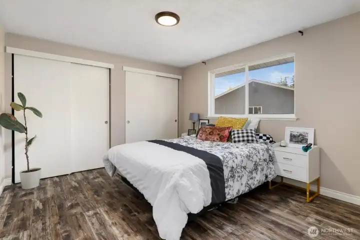 2nd bedroom