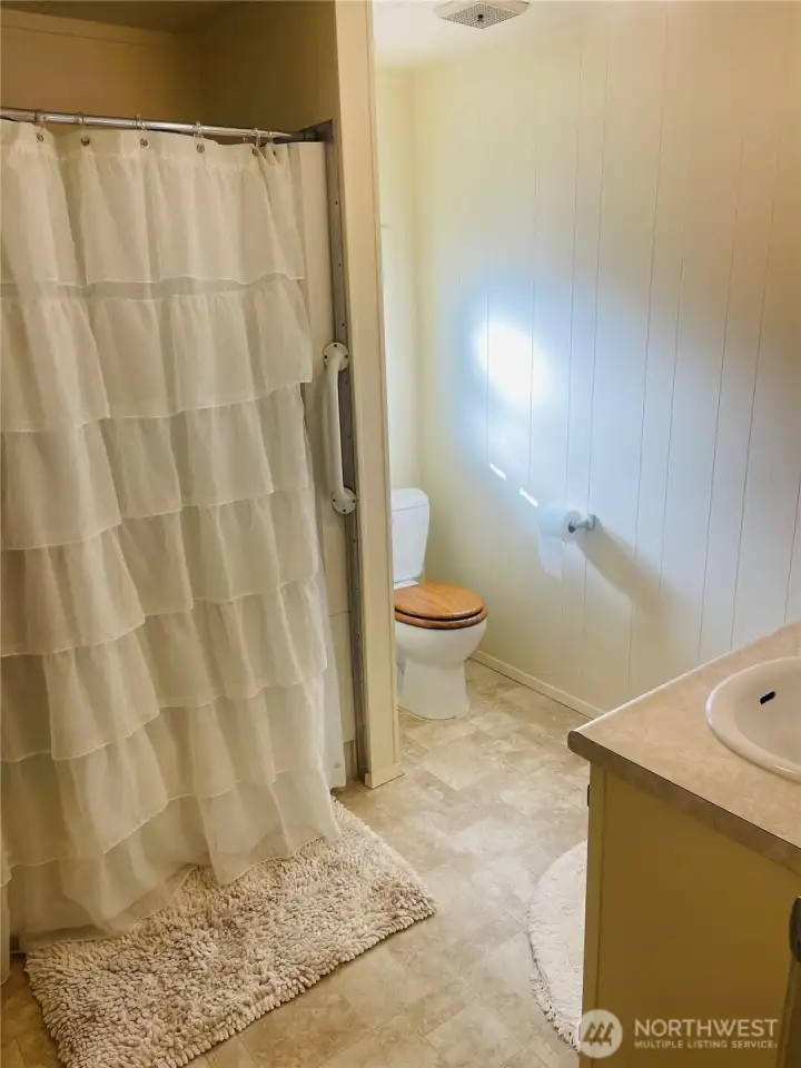 Full 2nd Bath